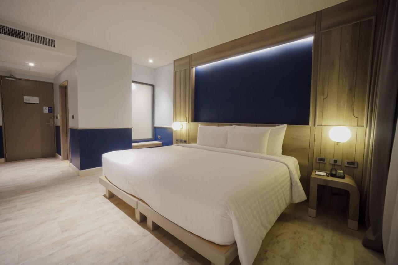 Seabed Grand Hotel Phuket - Sha Extra Plus Exteriör bild Deluxe Room