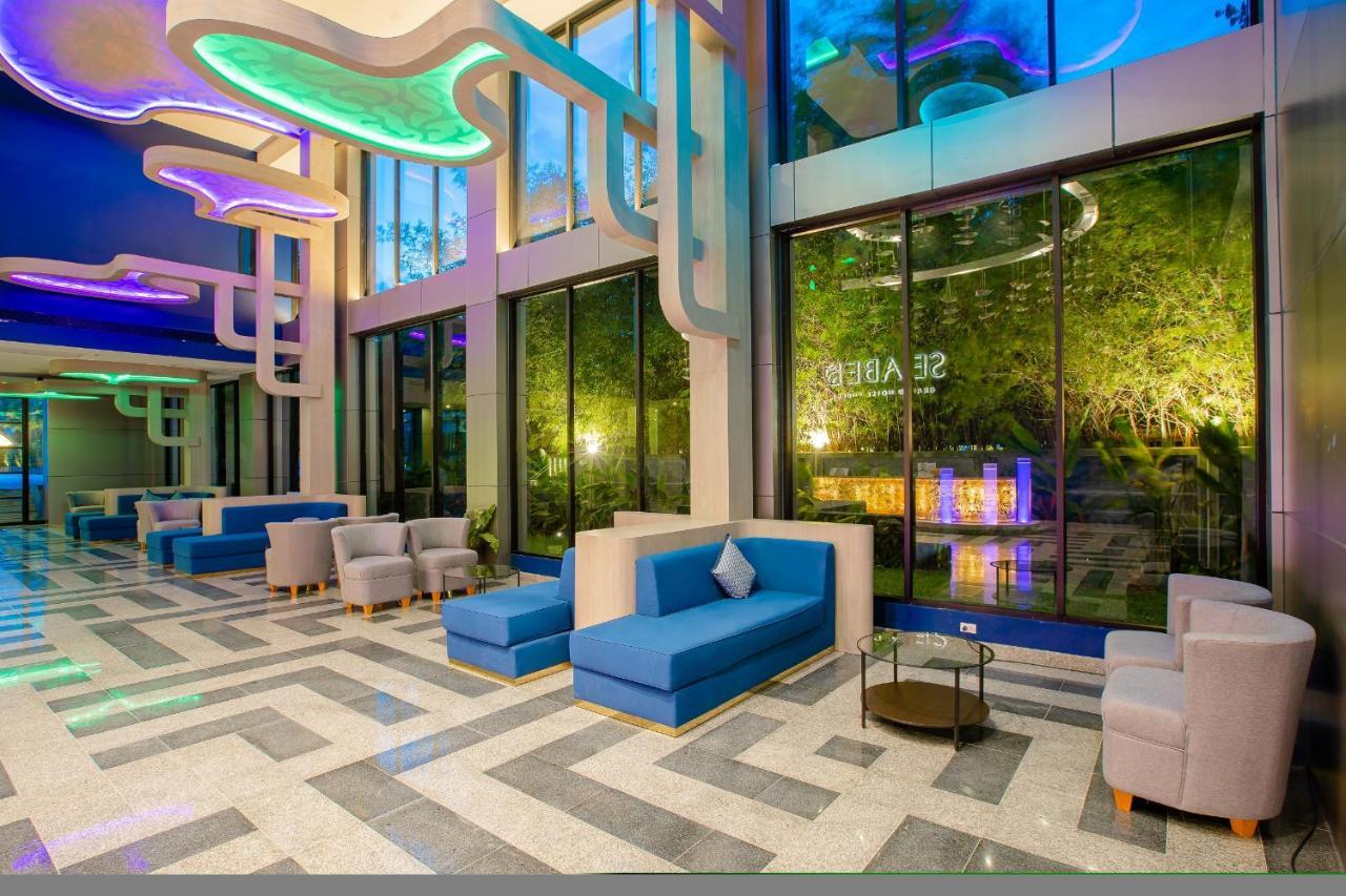 Seabed Grand Hotel Phuket - Sha Extra Plus Exteriör bild Lobby