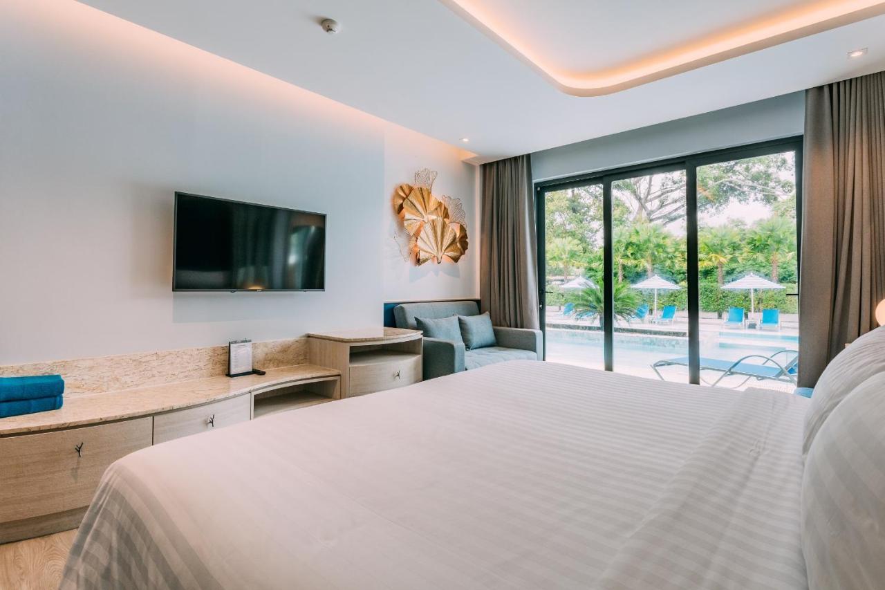 Seabed Grand Hotel Phuket - Sha Extra Plus Exteriör bild Deluxe Pool Access