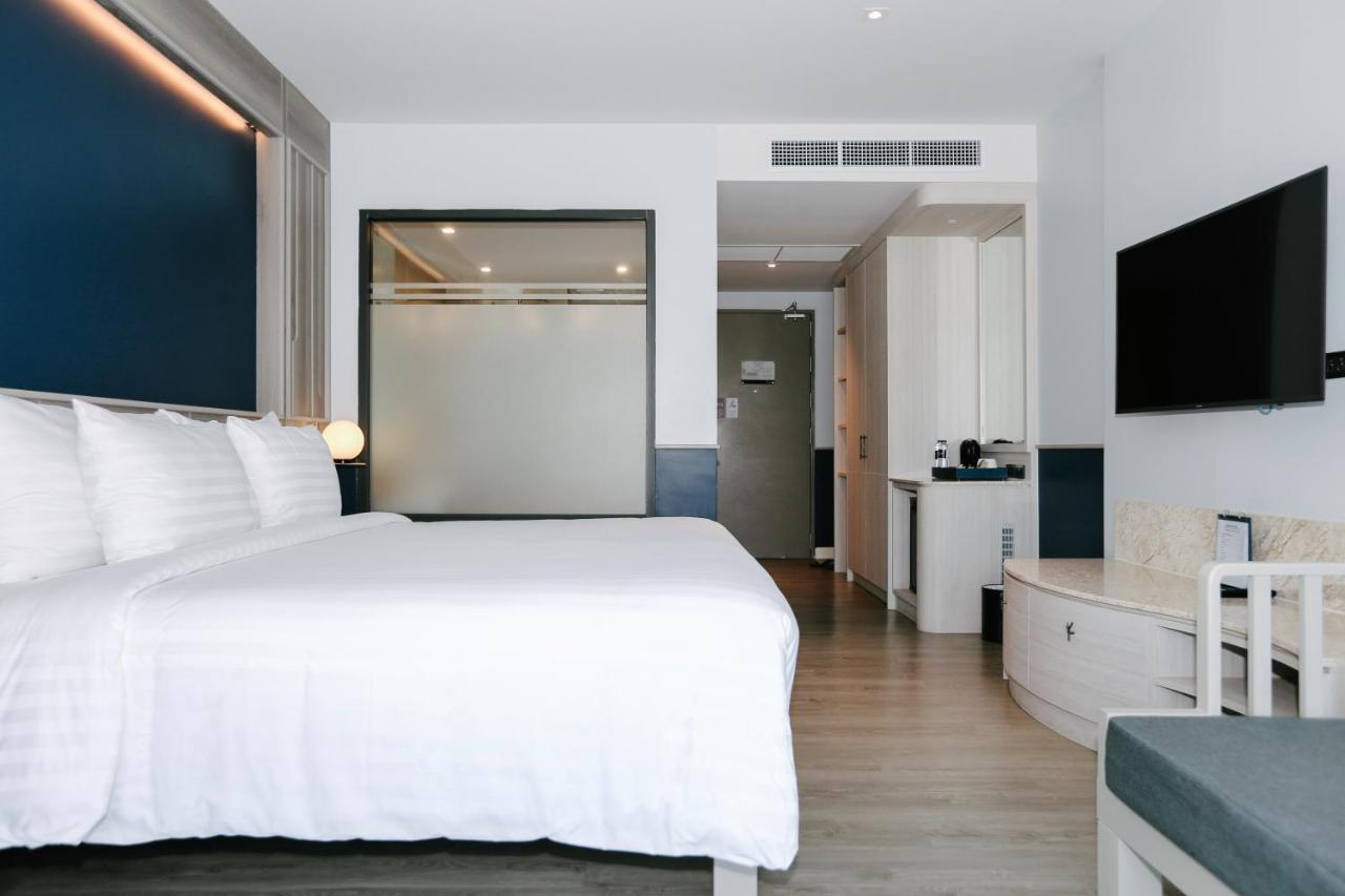 Seabed Grand Hotel Phuket - Sha Extra Plus Exteriör bild Deluxe Room