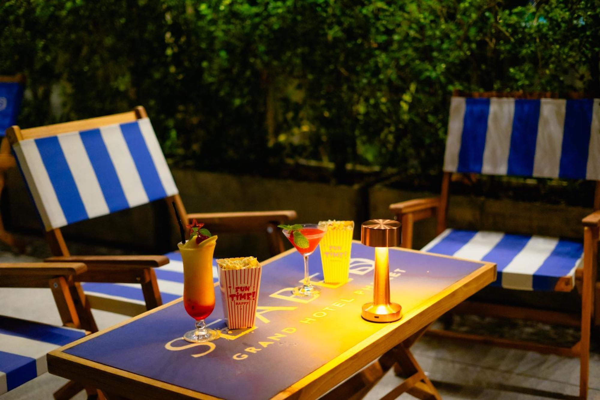 Seabed Grand Hotel Phuket - Sha Extra Plus Exteriör bild The 29 Bar